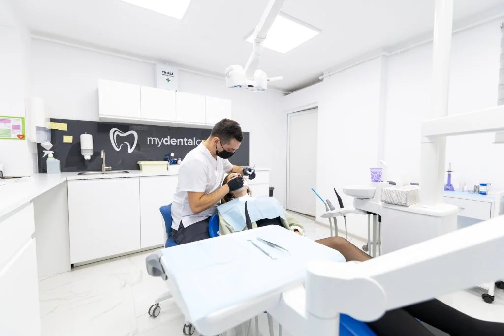 Cabinetul MyDentalCare Huedin, dotat cu echipamente stomatologice moderne